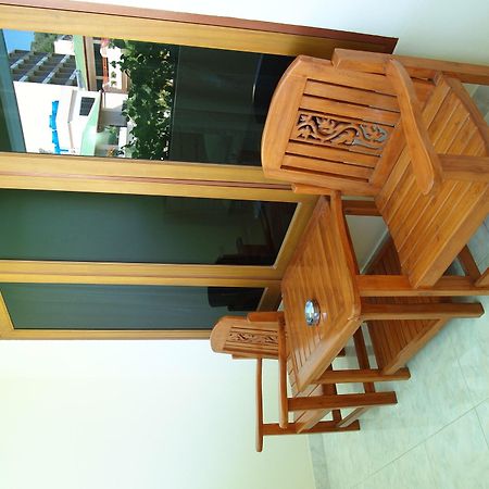 Karon Village Hotel Exterior foto