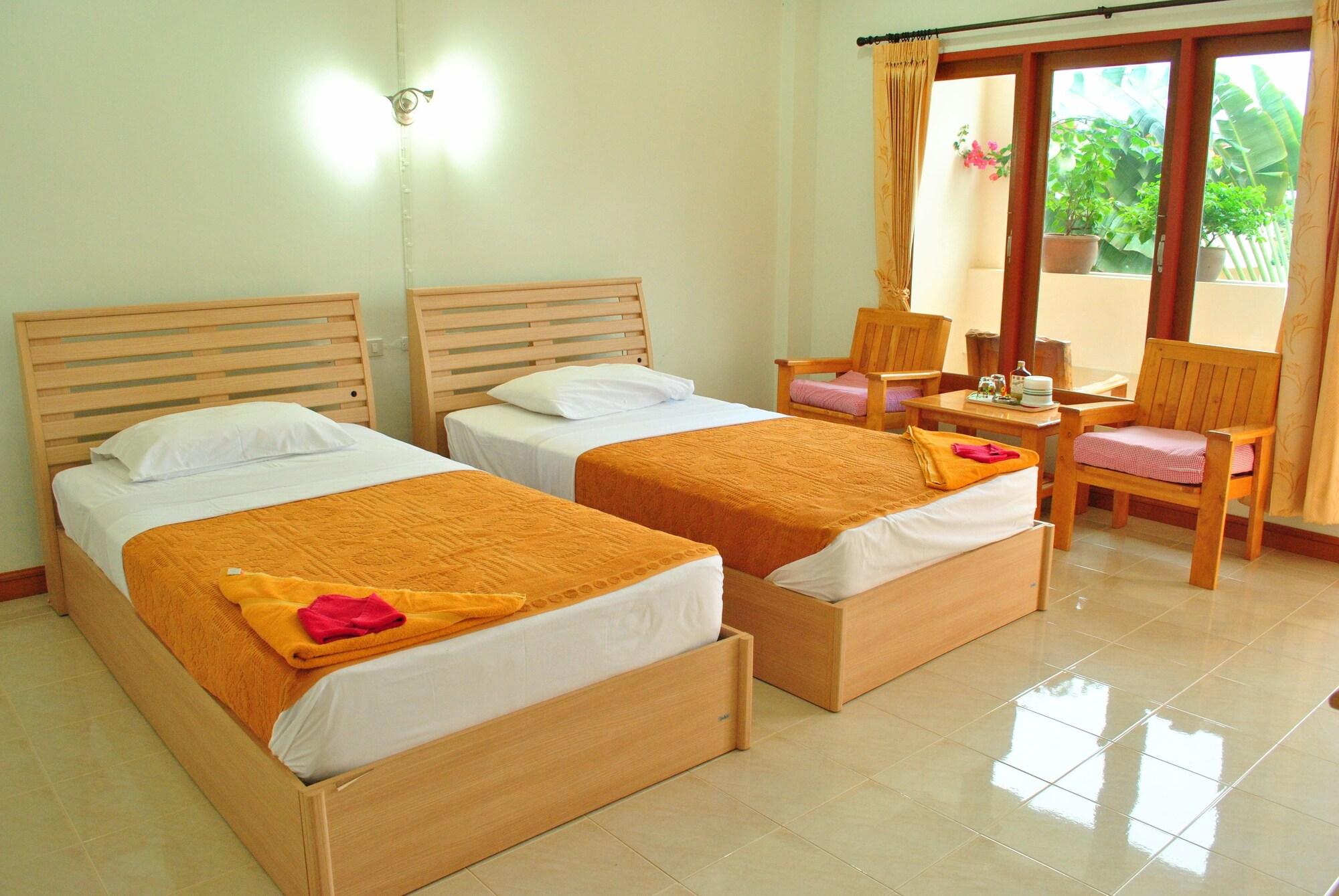 Karon Village Hotel Exterior foto